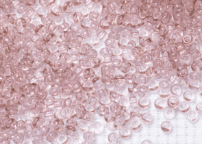 Бисер Чехия круглый 10/0 50г 01294 прозрачный бледный розово-телесный зольгель окрашенный